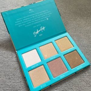 Morphe x Brennan Rock Babe In Paradise Highlighter Palette